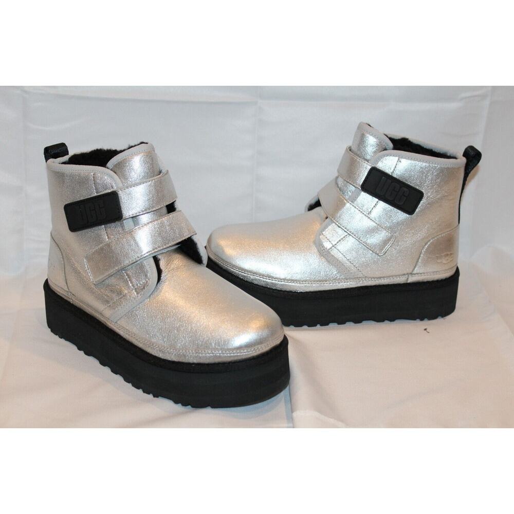 UGG SILVER NEUMEL PLATFORM STRAP ANKLE BOOTS YOUTH 4 FITS WOMEN US 5.5-6‎